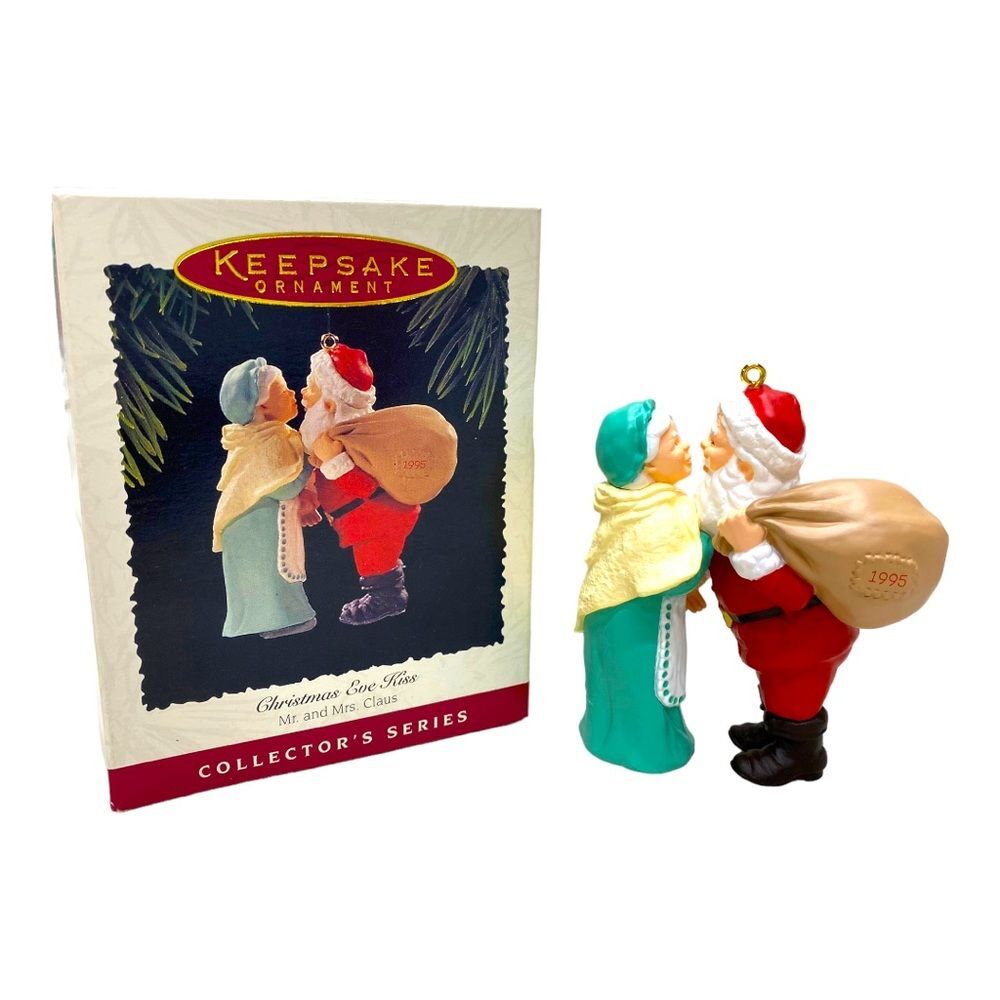 1995 Hallmark Keepsake Christmas Eve Kiss Mr and Mrs Claus Collector's Ornament